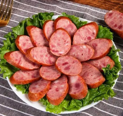 百年哈尔滨红肠香飘神州 传统工艺融合现代创新成就国民美食